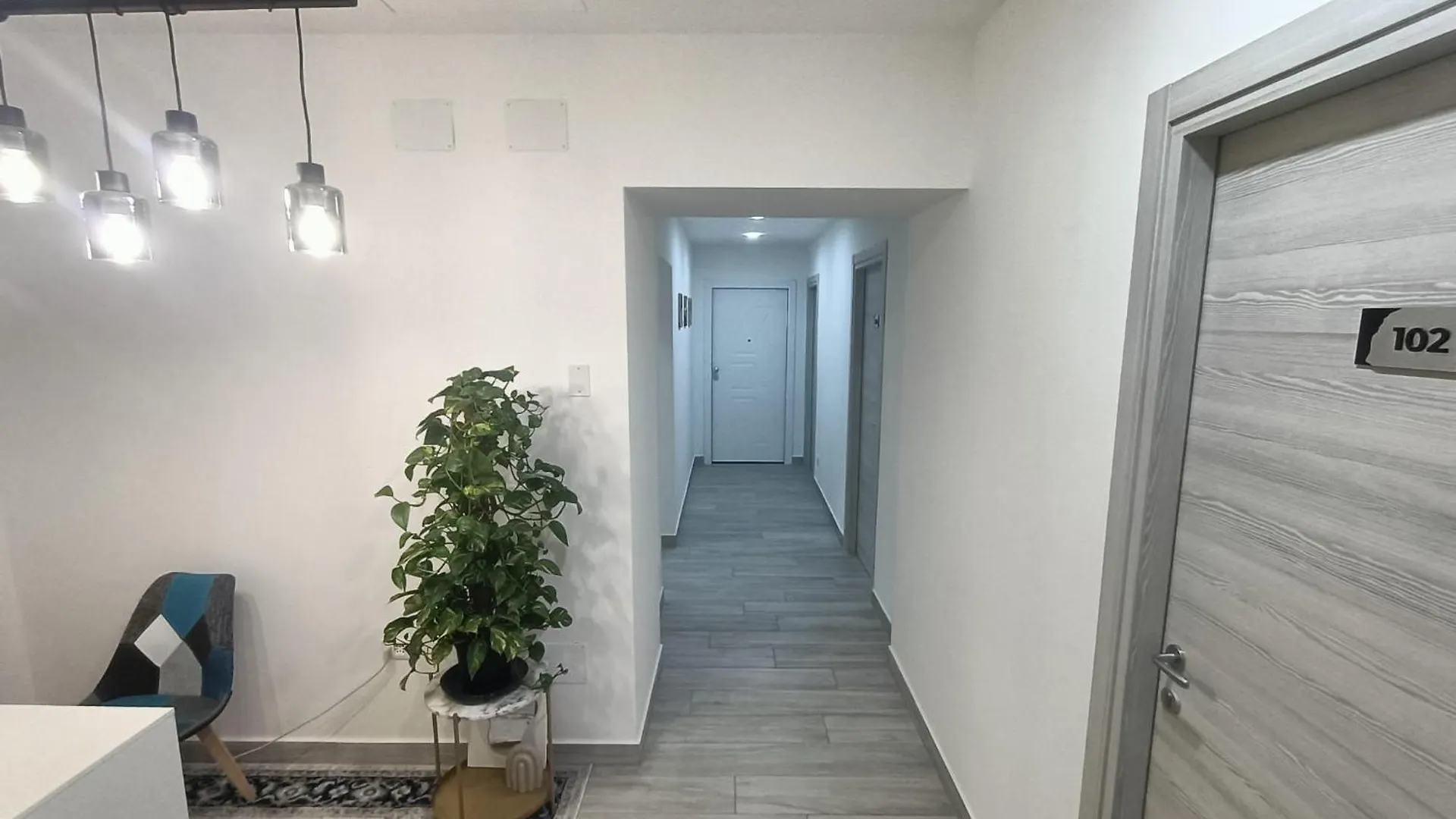 Nives House Roma Ξενοδοχείο Ρώμη