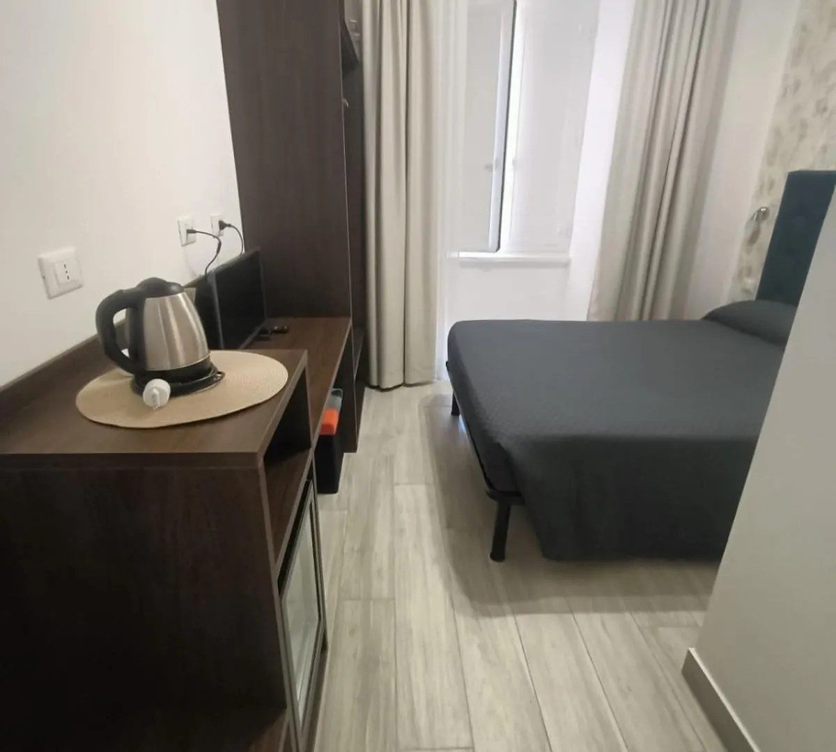 Nives House Roma Ξενοδοχείο 0*, Ρώμη Ιταλία